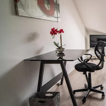 Easystay Apartment *